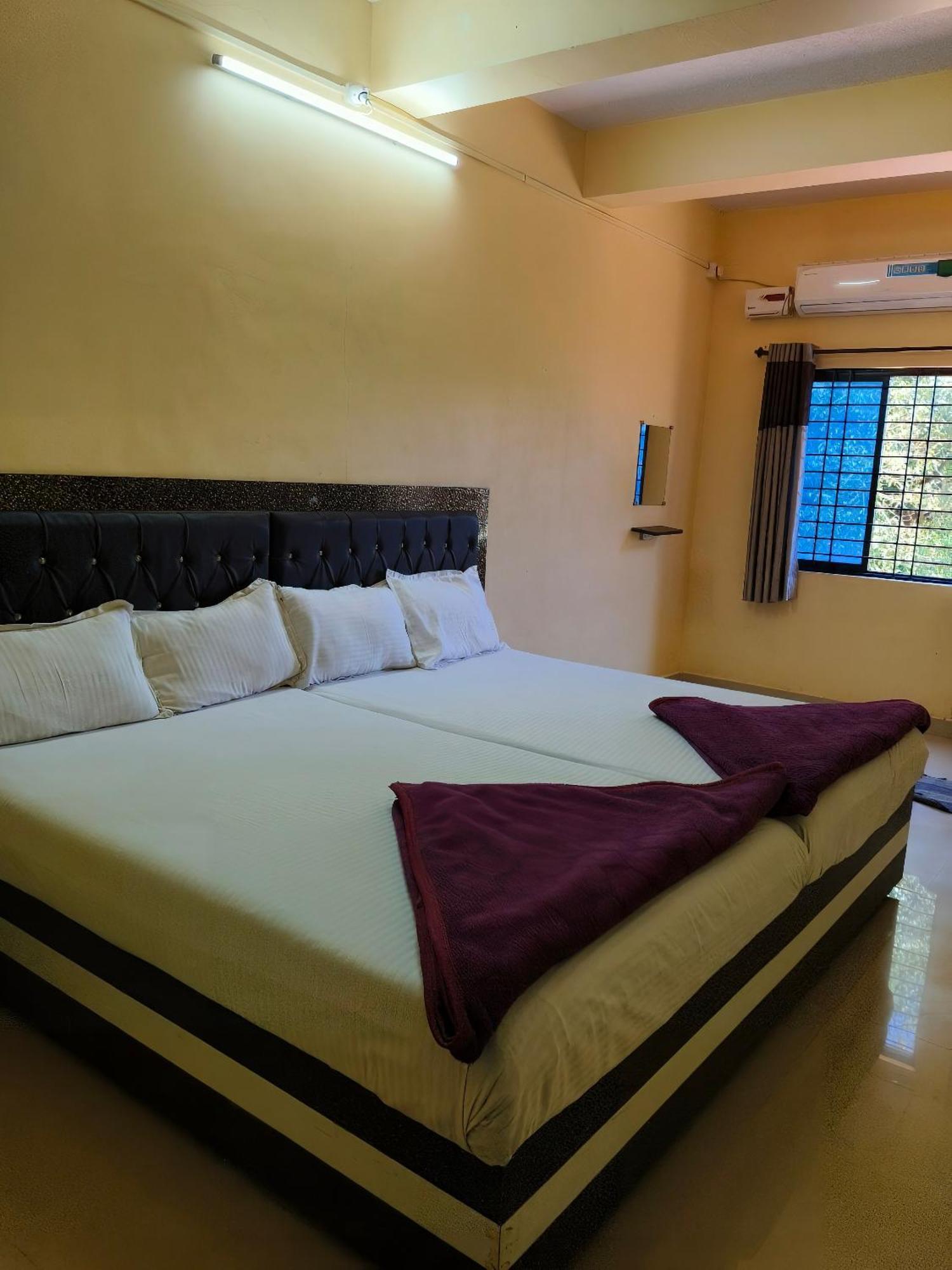 Kamath Inn Mavalli ภายนอก รูปภาพ